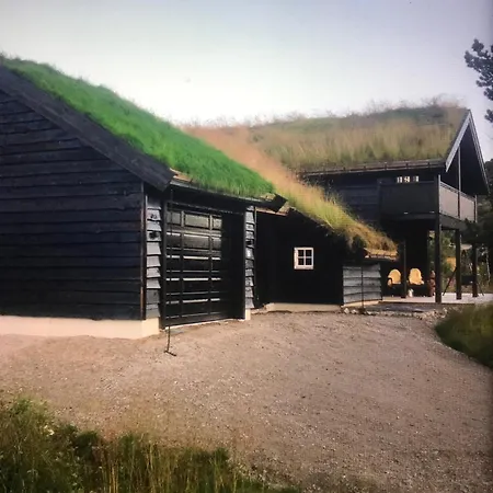 Holiday home Remestoylflotti Hyttegrend *